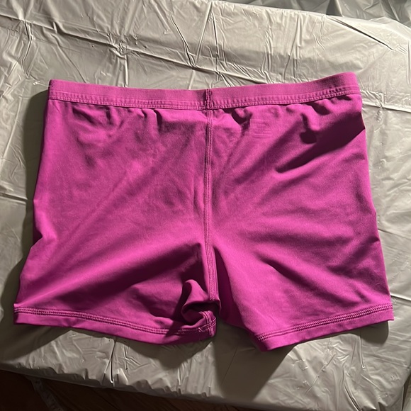 NIKE GOLF DRI-FIT Shorts - Picture 2 of 8